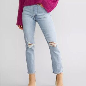 Levi's Wedgie Straight Light Blue Ripped Jeans - 31